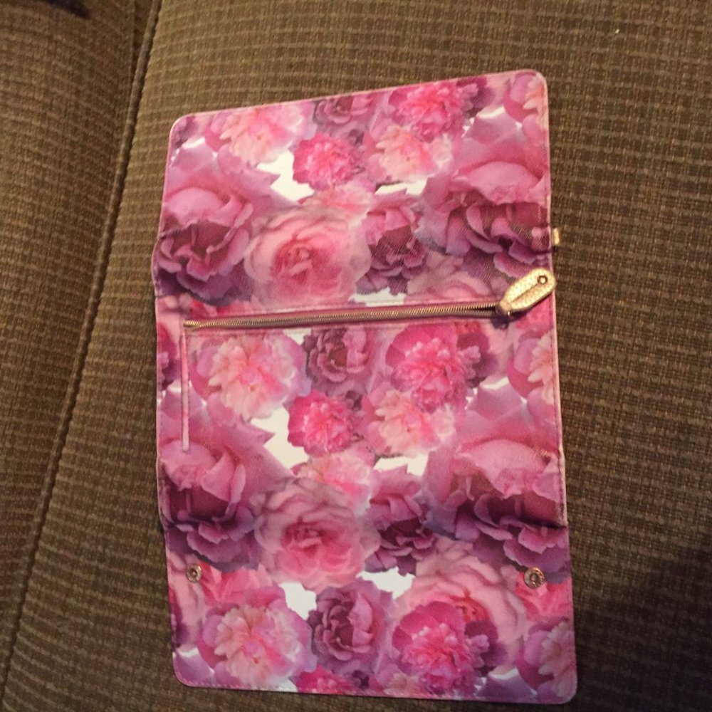 wallet - Picture 3 of 3